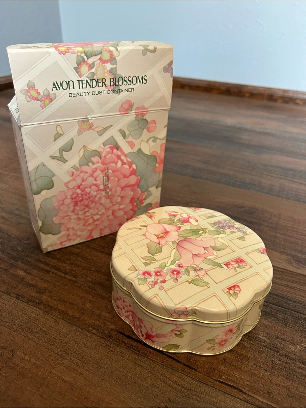 Avon Tender Blossoms Floral Beauty Dust Container - Pink